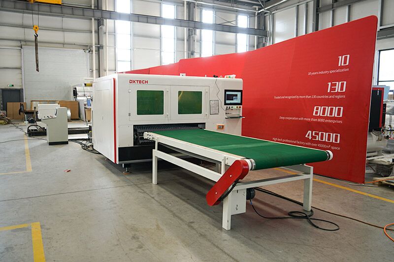 QC-Series-Uncoiling-and-Leveling-Fiber-Laser-4 QC-Series-Uncoiling-and-Leveling-Fiber-Laser