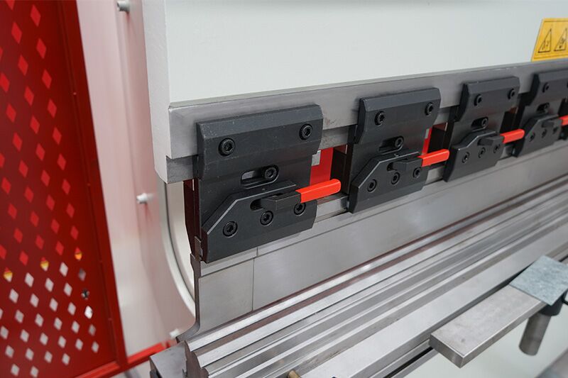 metal bending machine for sale Hydraulic CNC Press Brake (4) metal bending machine for sale Hydraulic CNC Press Brake